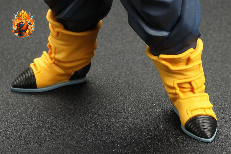 DBZ Trunks Super Saiyan Figurinee pour les adultes