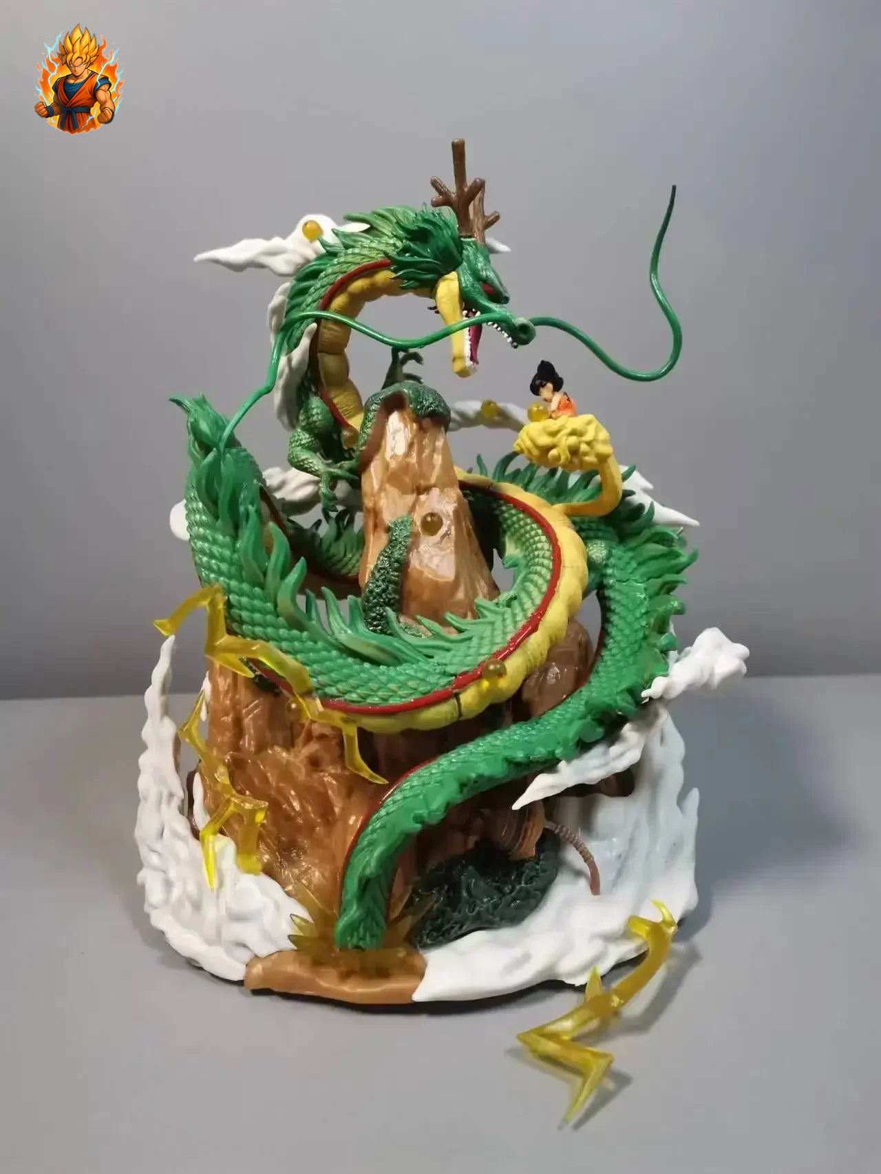 Figurine Shenron et Goku montagne - Dragon Ball Z