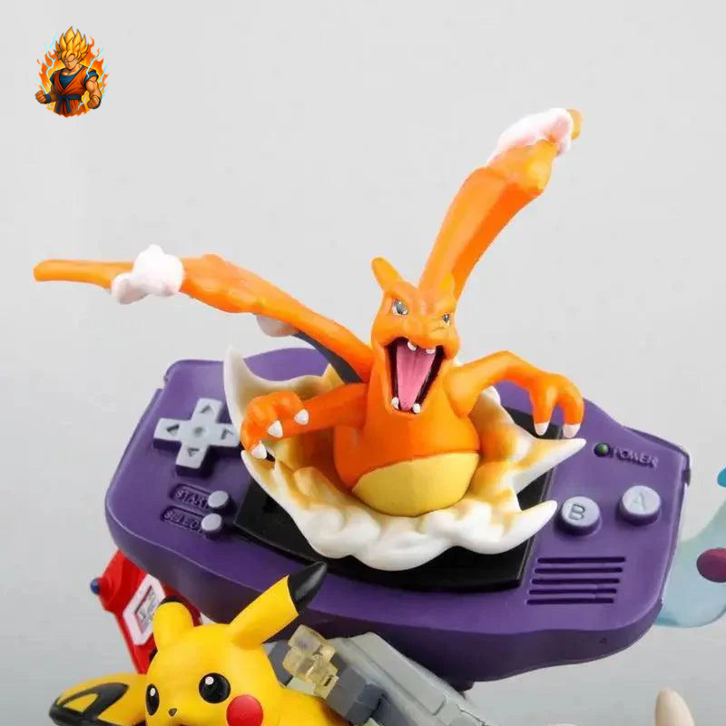 Pokémon Figurine - Pikachu, Charizard & Mew