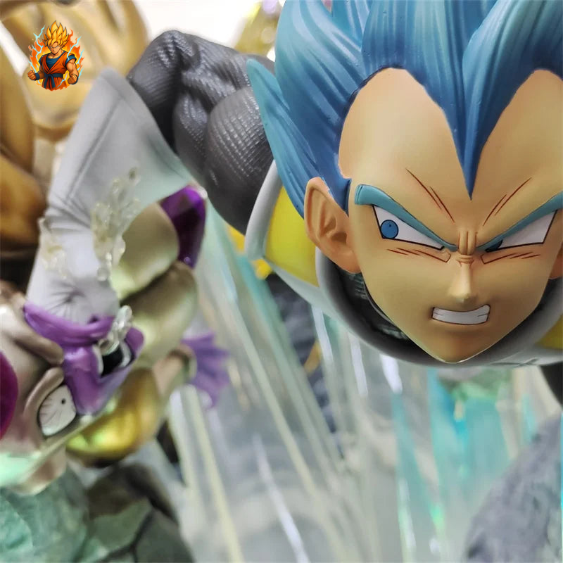 Cette Figurine de collection Vegeta VS Golden Frieza