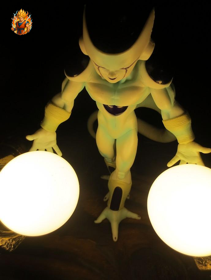 Dragon Ball Z Frieza-Lampe (collectionneur)