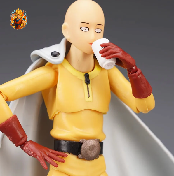 Figurine One Punch Man - Le chauve avec la cape