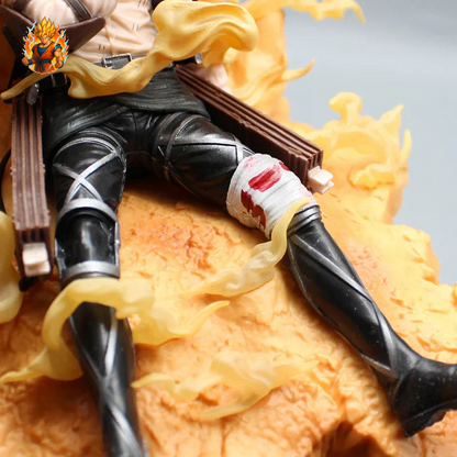 Figurine Attack on Titan - Levi est assis, blessé