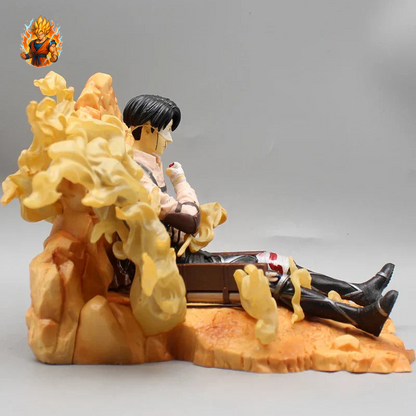 Figurine Attack on Titan - Levi est assis, blessé