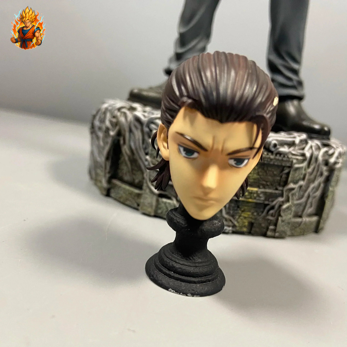 Figurine Attack on Titan - Chasseur Eren pour adulte