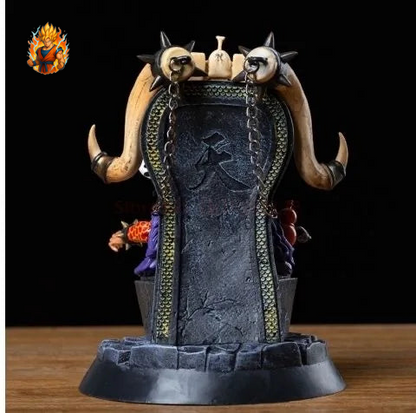 Figurine de Kaido sur le trône de One Piece