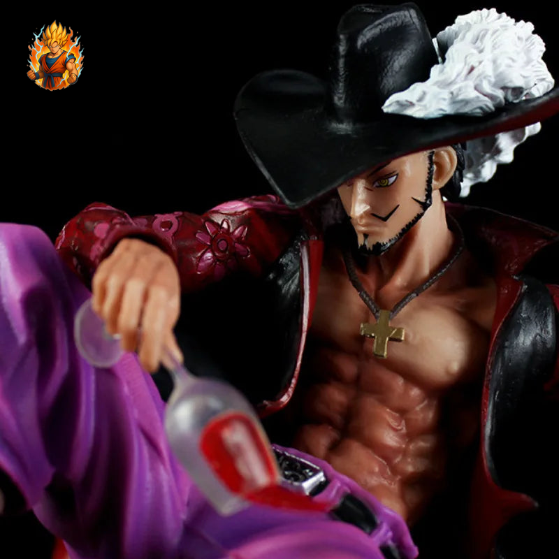 Figurine One Piece Dracule Mihawk et sa Figurine d'épée