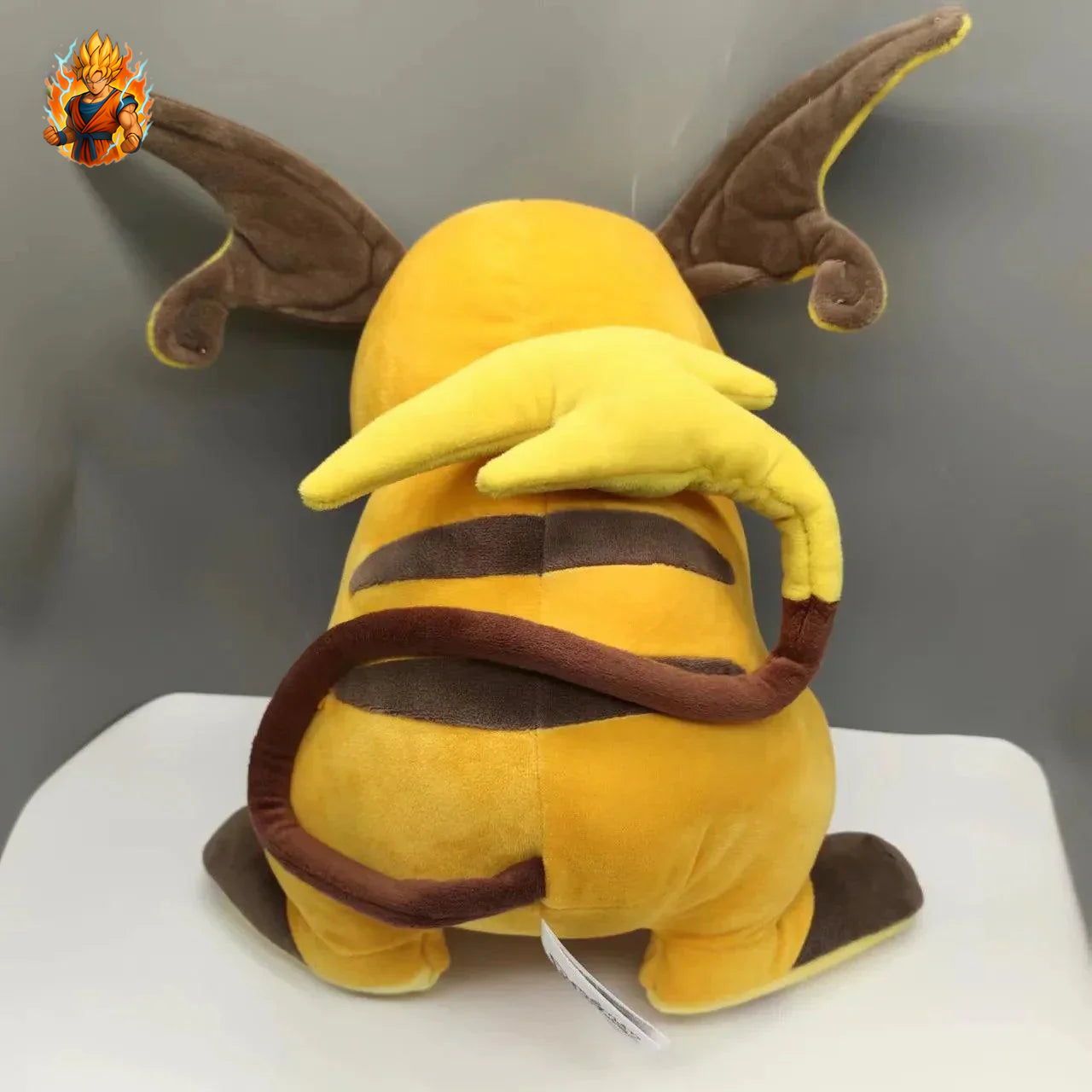 Pokémon Raichu Peluche