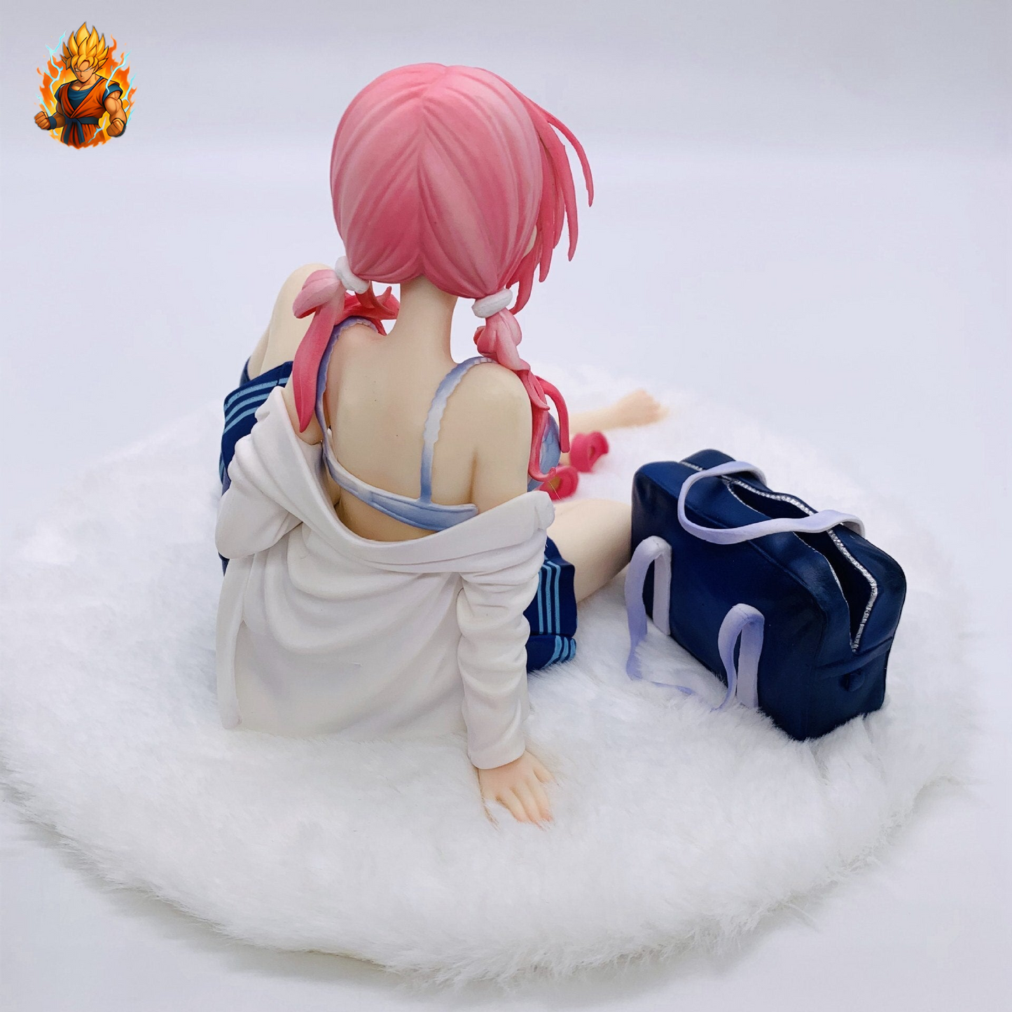 Figurine SkyTube Sari 18cm - Élégance Céleste